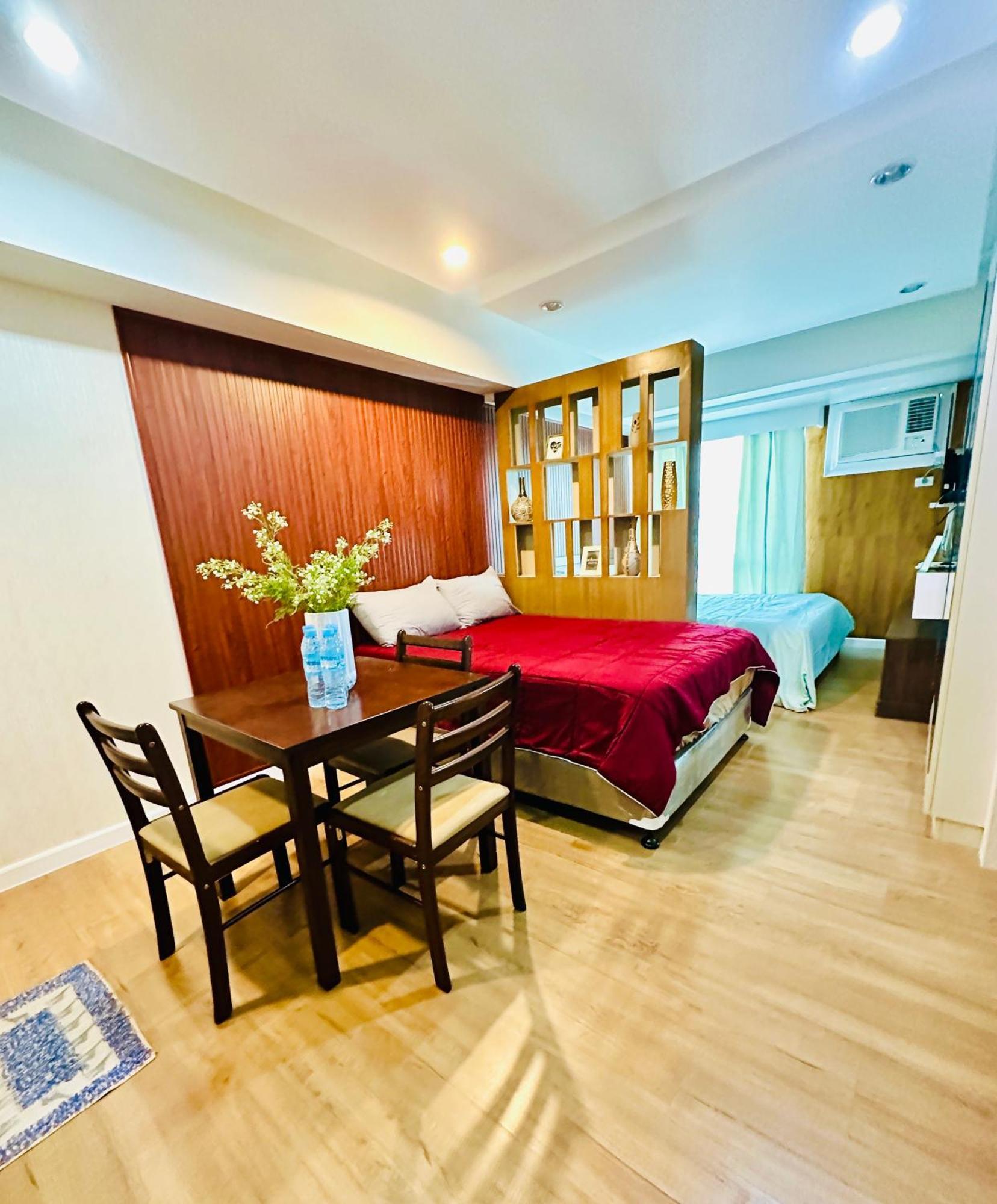 Feels Like Home Condos Abreeza Place Tower 1 & 2 Davao Exterior photo